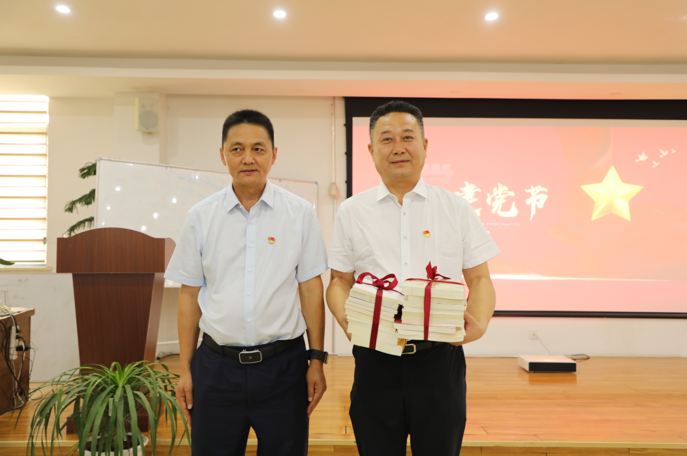 1751765348871242.png image.png